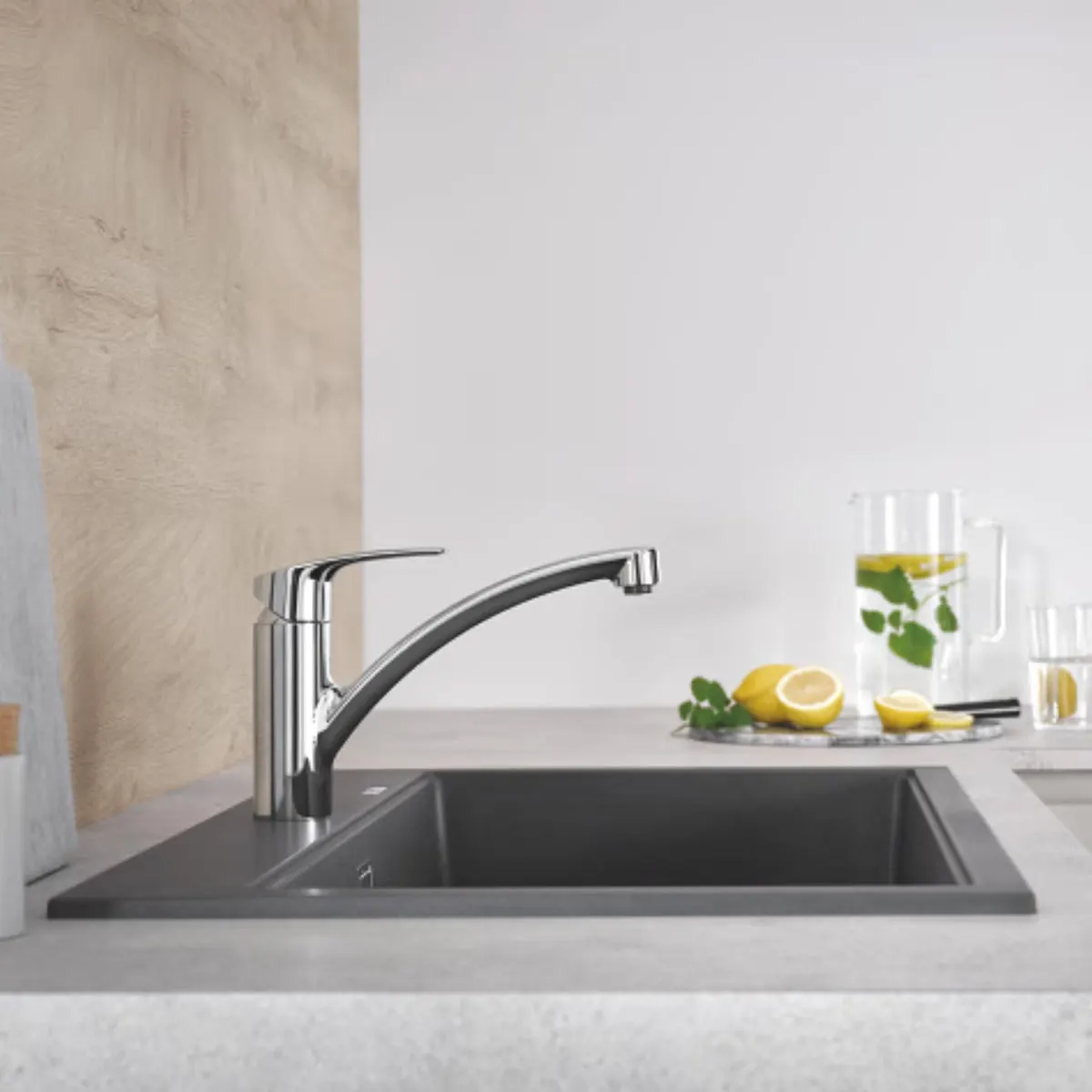 Grohe table mounted pull-down kitchen sink tap eurosmart 33281003 with swinging spout in chrome finish 33281003 Standard - image 5